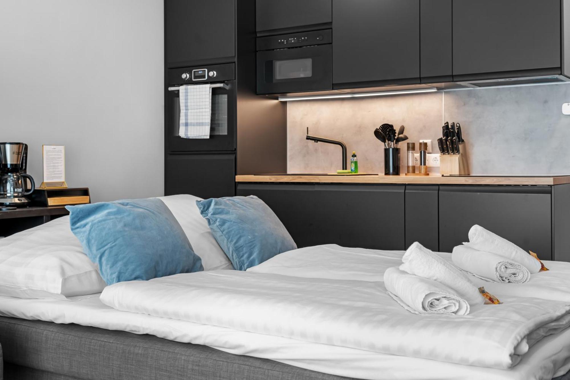 Design Luxus, Vollausstattung, Neubau, 30Min Hbf Leipzig 8, Naehe Flughfaen, Bmw, Dhl, Amazon Apartment Schkeuditz Bagian luar foto